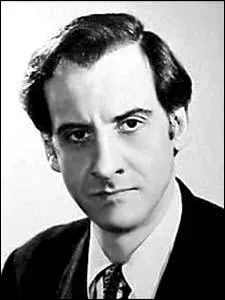 Quel acteur double le capitaine Crochet dans la version originale du dessin anim ?