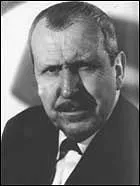 Quel acteur double le capitaine Crochet dans la version franaise du dessin anim ?