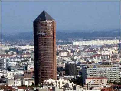 Dans quelle ville peut-on visiter le quartier "La Part-Dieu" ?