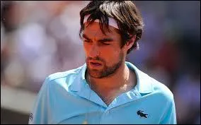 De quel joueur de tennis s'agit-il ?