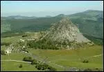Le mont Gerbier de Jonc, ancien volcan de 1551m, est un site class depuis 1933. C'est  son pied que la Loire prend sa source. Dans quel dpartement se situe-t-il ?