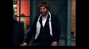 Egalement, Kad jouait le rle d'un magicien quelque peu bidon, trs loin du visuel d'un David Copperfield. Quel tait son nom ?