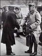 Qui est nomm chancelier de l'Allemagne en 1933 ?