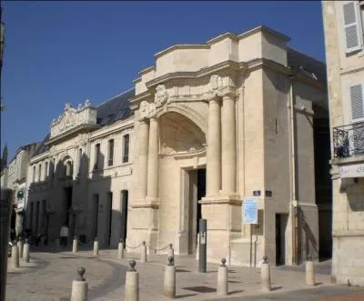 Lieu pluridisciplinaire accueillant des crations thtrales, chorgraphiques, musicales et de cirque contemporain ,   La Coursive  avant de devenir la scne de thtre actuelle tait ...