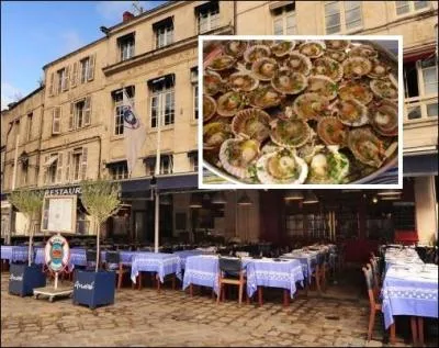 A la Rochelle, dans l'un des nombreux restaurants gastronomiques du vieux Port, on vous proposera de dguster des ptoncles farcis...