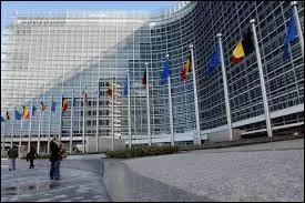 L'Union Europenne est une ...