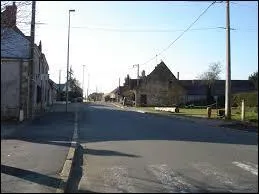 Nous traversons la commune Indrienne de Sassierges-Saint-Germain. Nous sommes donc en rgion ...