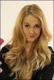 Mais de qui est-elle finalement tombe amoureuse ?