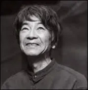 Il a compos des concertos pour orchestre, un requiem et Kymon. Qui est cet homme ?