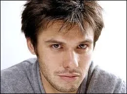 Qui est ce rappeur ?