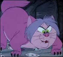 Dans quel film une sorcire se transforme-t-elle en horrible chat au cours d'un mmorable duel de mtamorphoses animales ?