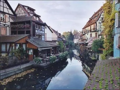 Comme Saint-Ptersbourg ou Bruges, Colmar a une particularit. Laquelle ?