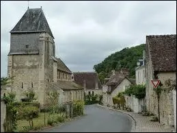 Nous allons visiter la commune centriste de Lavardin. Classe parmi les Plus Beaux Villages de France, elle se situe dans le dpartement n ...