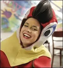 En quelle anne a-t-elle particip  la pice de thtre  La station-service  ?