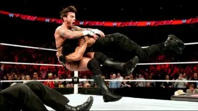 Combien de personnes Roman Reigns a-t-il limines au Rumble ?