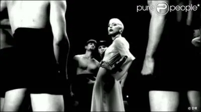 A quel clip appartient cette image ?