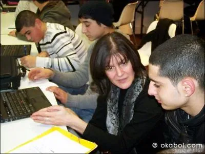 Quelle est cette journaliste sportive, l'une des premires femmes  s'occuper  l'antenne ... du foot ?