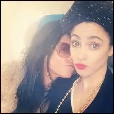 Est-ce que la mre de Violetta est vraiment morte (dans la srie) ?