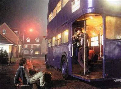 Dans le film Harry Potter et le prisonnier d'Azkaban, qu'a fait l'quipe pour donner l'impression que le Magicobus roulait  160km/h dans les rues de Londres ?