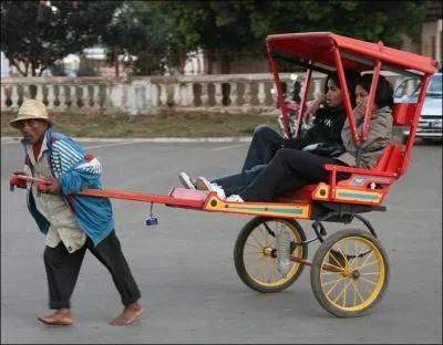 Quel est le nom de ce moyen de locomotion autrefois trs frquent en Chine ?