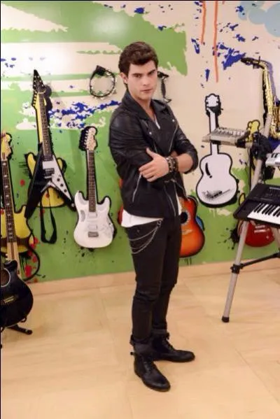 Diego aime-t-il vraiment Violetta ?