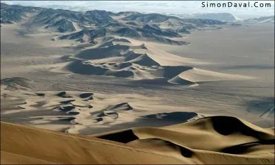 Il y a environ 3800 ans, des centres urbains bien organiss abritaient plusieurs centaines de personnes dans le dsert pruvien.