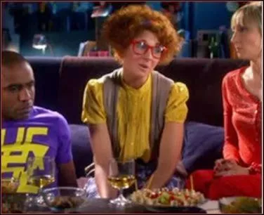 Comment s'appelle leur copine qui pleure tout le temps ?