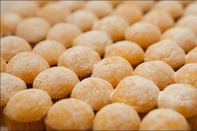 Quelle ville est renomme pour ses yamas, jaunes d'oeuf au sucre ?