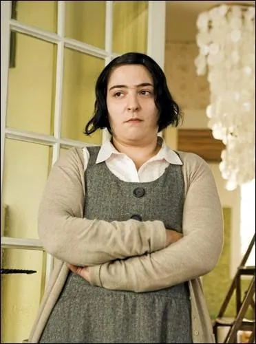 Ce film de 2007 nous raconte l'histoire d'une fille mal attife (Marilou Berri), dont tout le monde abuse, et qui dcide de se rveiller ... et de trouver enfin l'amour. Quel est son titre ?