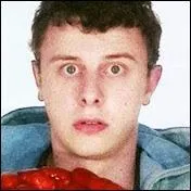 Qui est son pire ennemi sur Internet ?