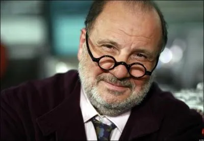 Comment se prnomme Monsieur  Moati , ralisateur de remarquables reportages et documentaires ?