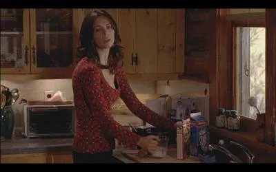 Sur cette image, Lou prpare un gteau ; mais pour quelle occasion ?