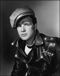  votre avis, Marlon Brando, l'acteur emblmatique du  Parrain  a-t-il pu apprendre le dcs de 2992 personnes lors des attentats du 11 septembre ?