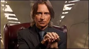 A Storybrooke, Rumpelstilskin s'appelle :