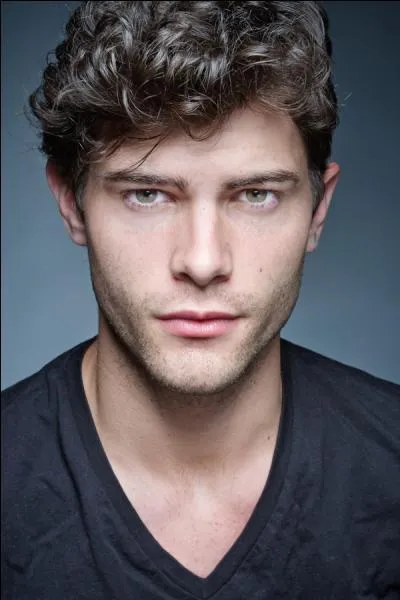 A-t-il un ou des tatouage(s) ?