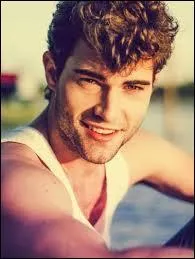 Que fait-il dans la vie ?