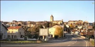 Nous sommes  Saint-Gaudens. Cette ville midi-pyrnenne se situe dans le dpartement ...
