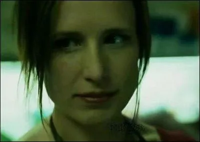 Dans combien de films Amanda Young fait-elle partie d'un jeu de Jigsaw ?