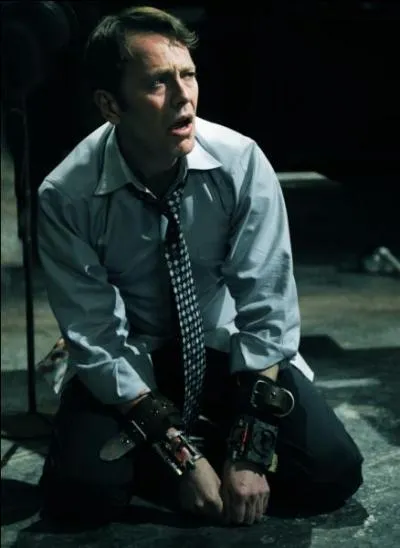 Quel est le mtier de William Easton dans  Dcadence 7  ?