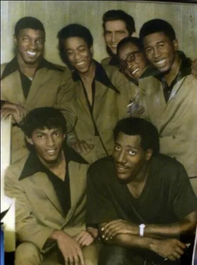 Je ne pouvais terminer ce quiz sans parler de lui, il reste dans ma mmoire, alors je dis  Try a little tenderness  !