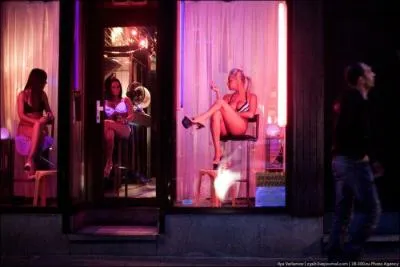 Tout ce que je peux vous dire  son sujet, c'est qu'il n'y a pas que les marins qui le pleurent !