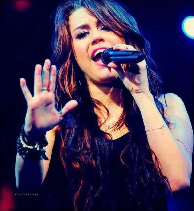 Dans quel album trouver  Breakout  Est ?