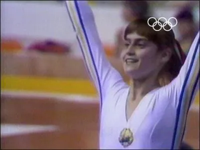 Quelle gymnaste a remporte six mdailles d'or aux JO de 1976 ?