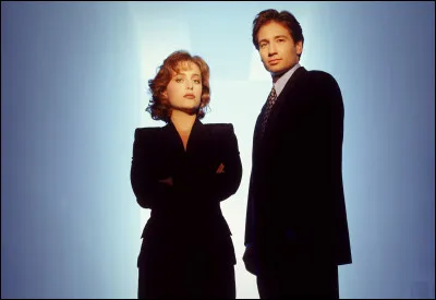 Pour quelle agence travaillent les agents Mulder et Scully ?