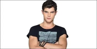 Dans quel pisode Violetta embrasse-t-elle Diego en trbuchant ?