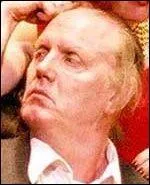 Quel acteur double Arthur dans la version franaise du dessin anim ?