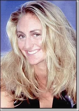 Qui est Mary  Pierce  ?