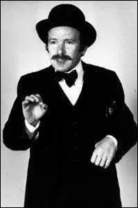 En quoi  Popeck  s'est-il distingu ?