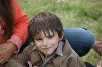 Comment s'appelle l'acteur qui incarne Sbastien dans le film de 2013 ?