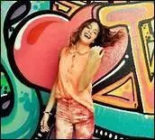 Que dit-elle dans 'Violetta' ?